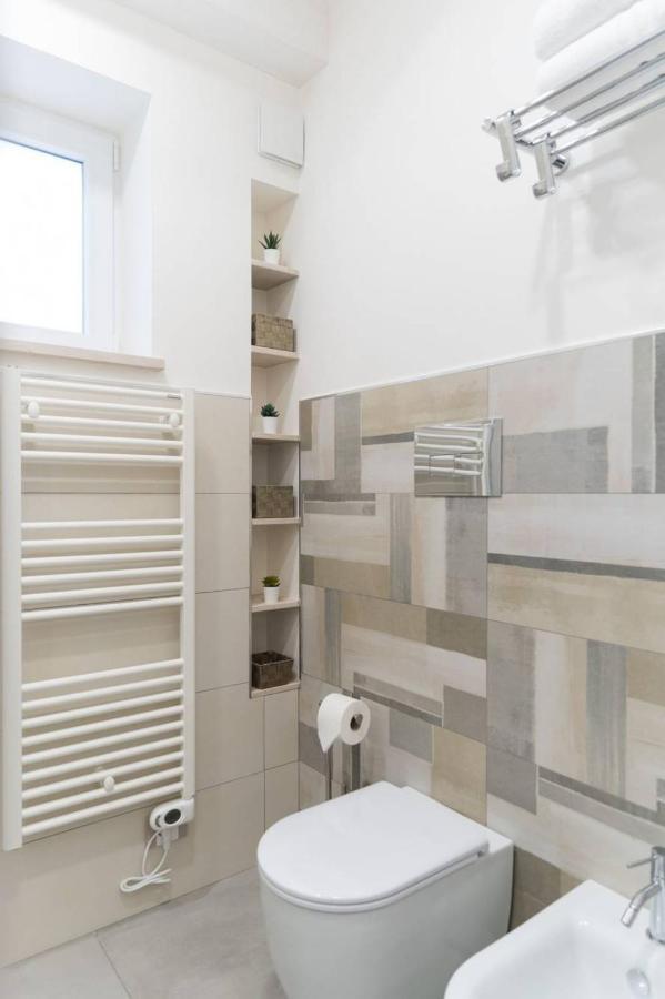 Lovely Modern Apartment モーディカ エクステリア 写真